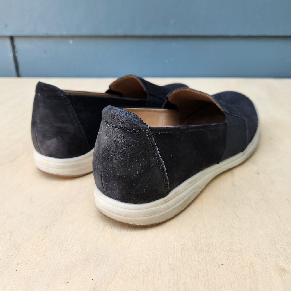 Earth Origins Elin Black Perforated Slip On Comfort Shoe Loafer - Size 9 - Picture 6 of 9